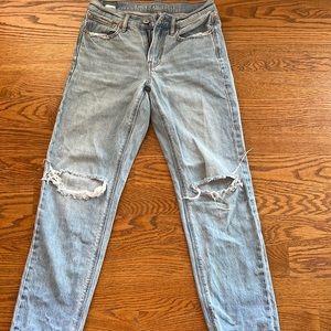 American Eagle ripped straight jeans, size 6, denim blue
